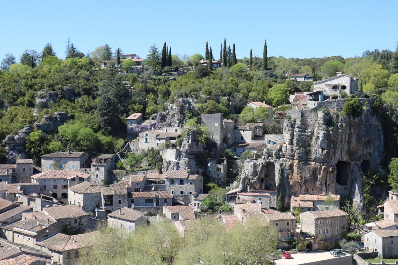 Maison Des Bourgades Saint-Julien-de-Peyrolas Εξωτερικό φωτογραφία