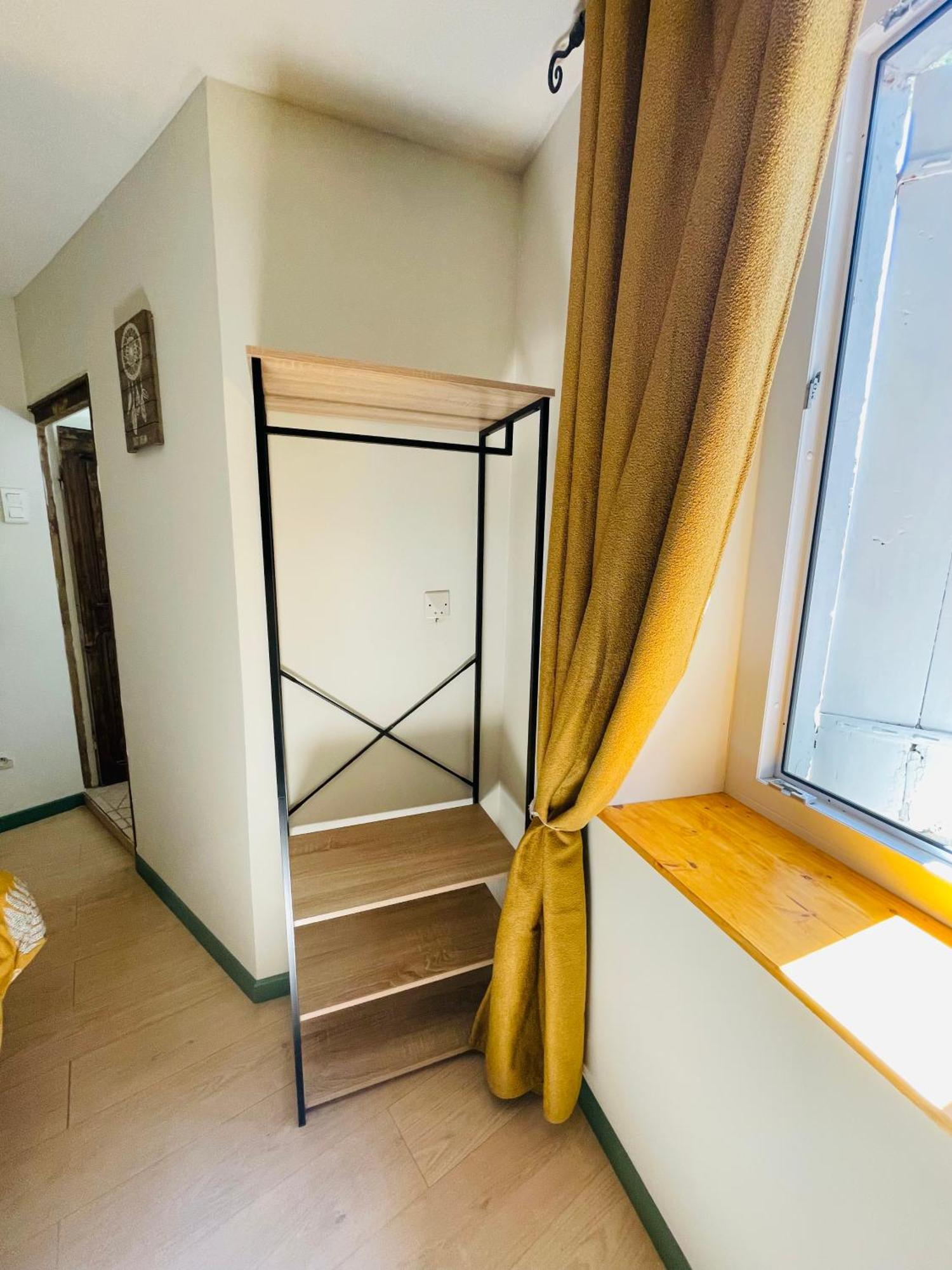 Maison Des Bourgades Saint-Julien-de-Peyrolas Εξωτερικό φωτογραφία